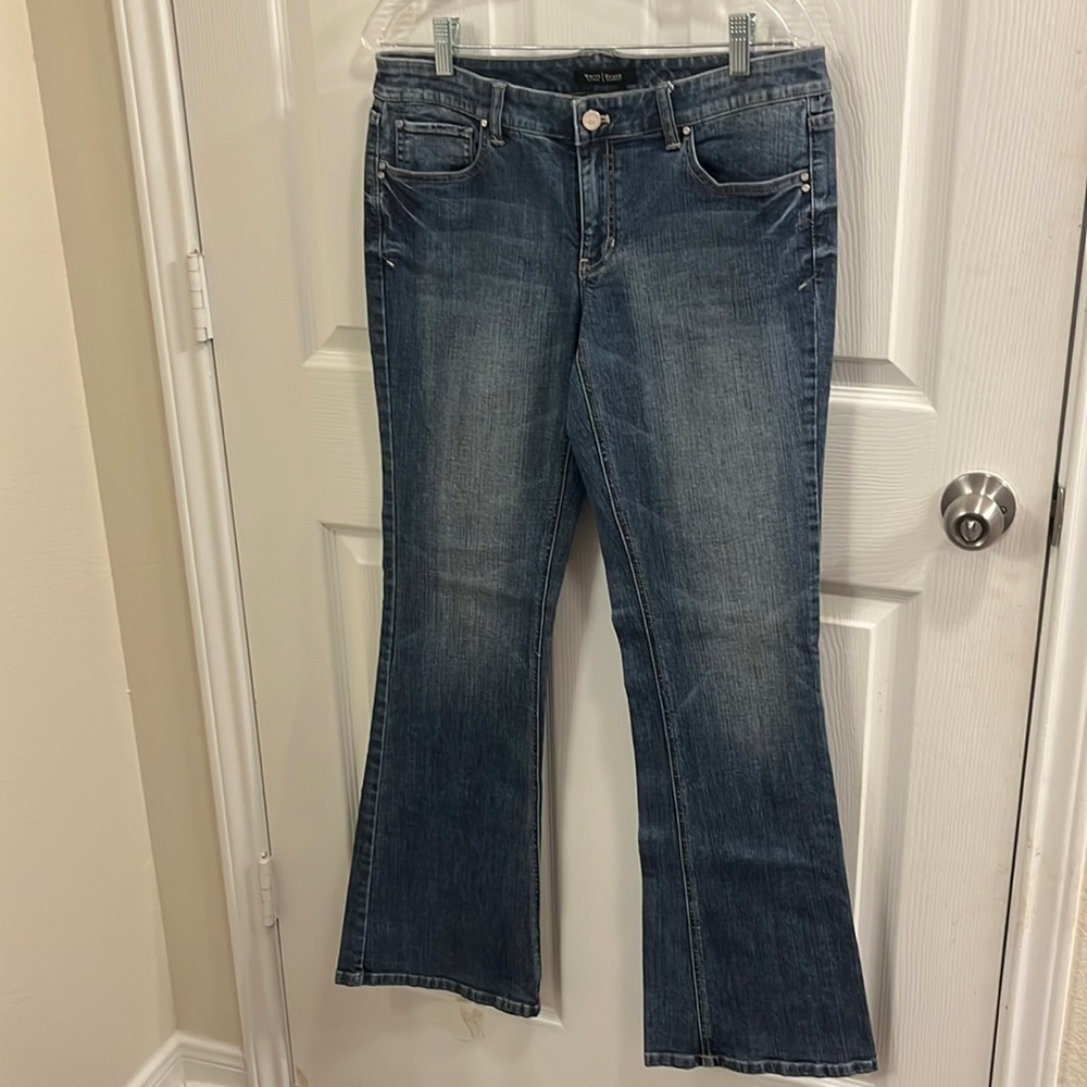 WHBM blanc bootleg jeans